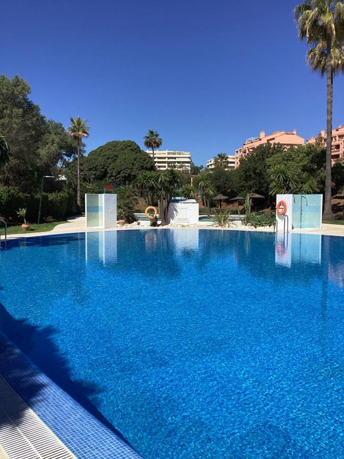 Appartement Playa Marina Club Pretty House à Málaga Extérieur photo